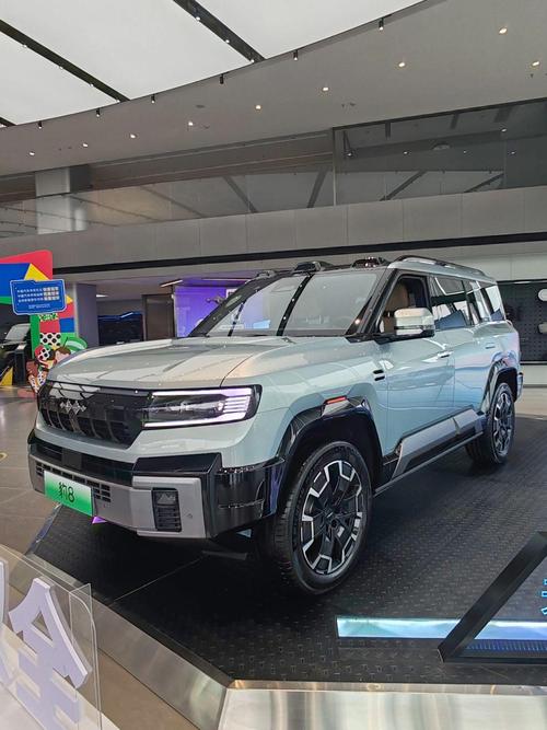 惠州198比亚迪方程豹硬派越野的爆款，英菲尼迪35周年与你共成长